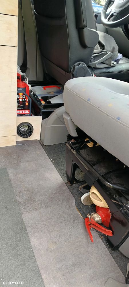 Volkswagen Transporter - 7