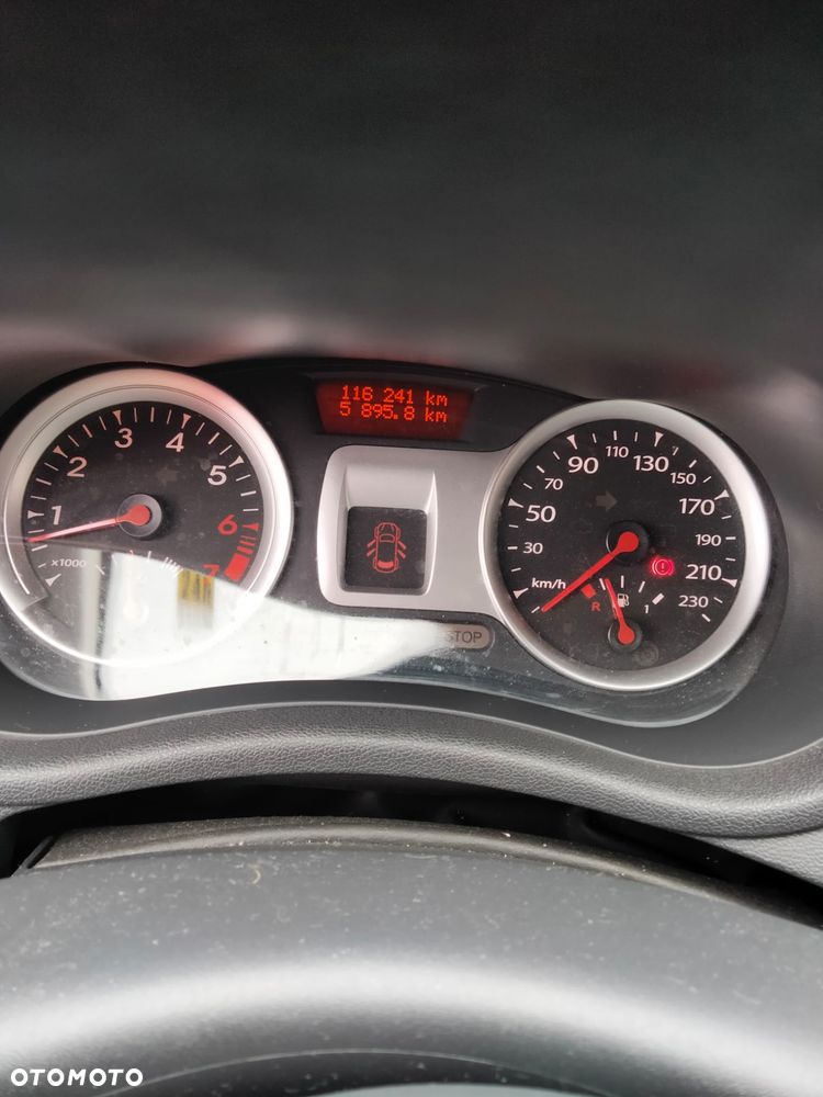 Renault Clio 1.2 16V Alize - 9