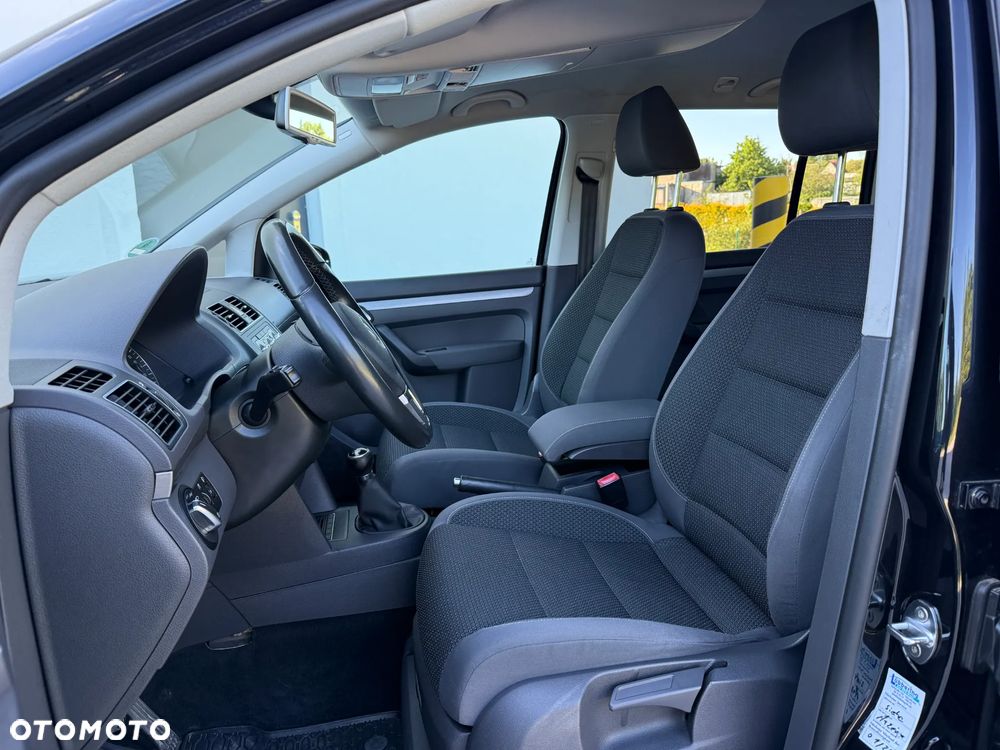 Volkswagen Touran 1.6 TDI BMT Comfortline - 22