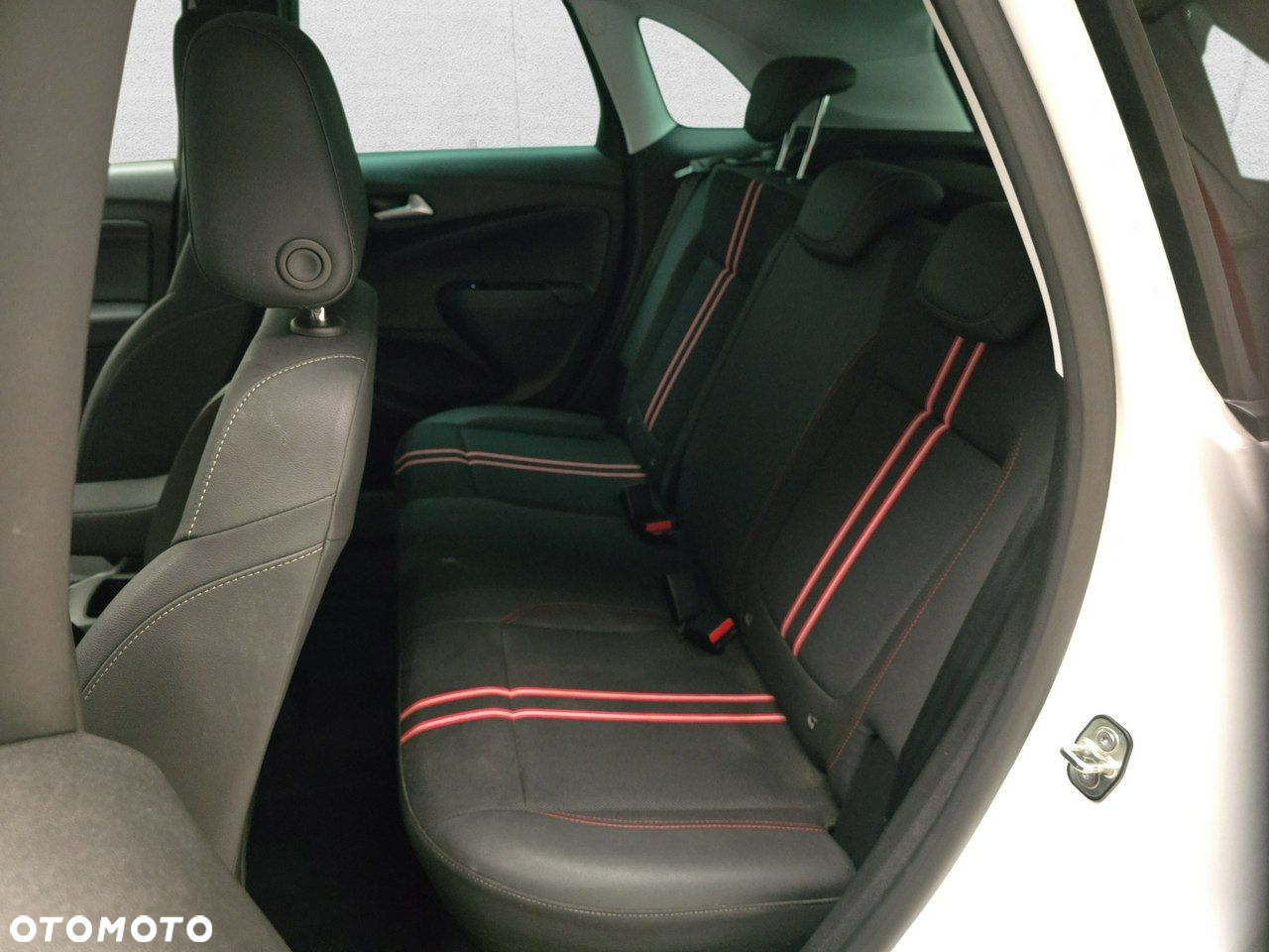 Opel Crossland - 12