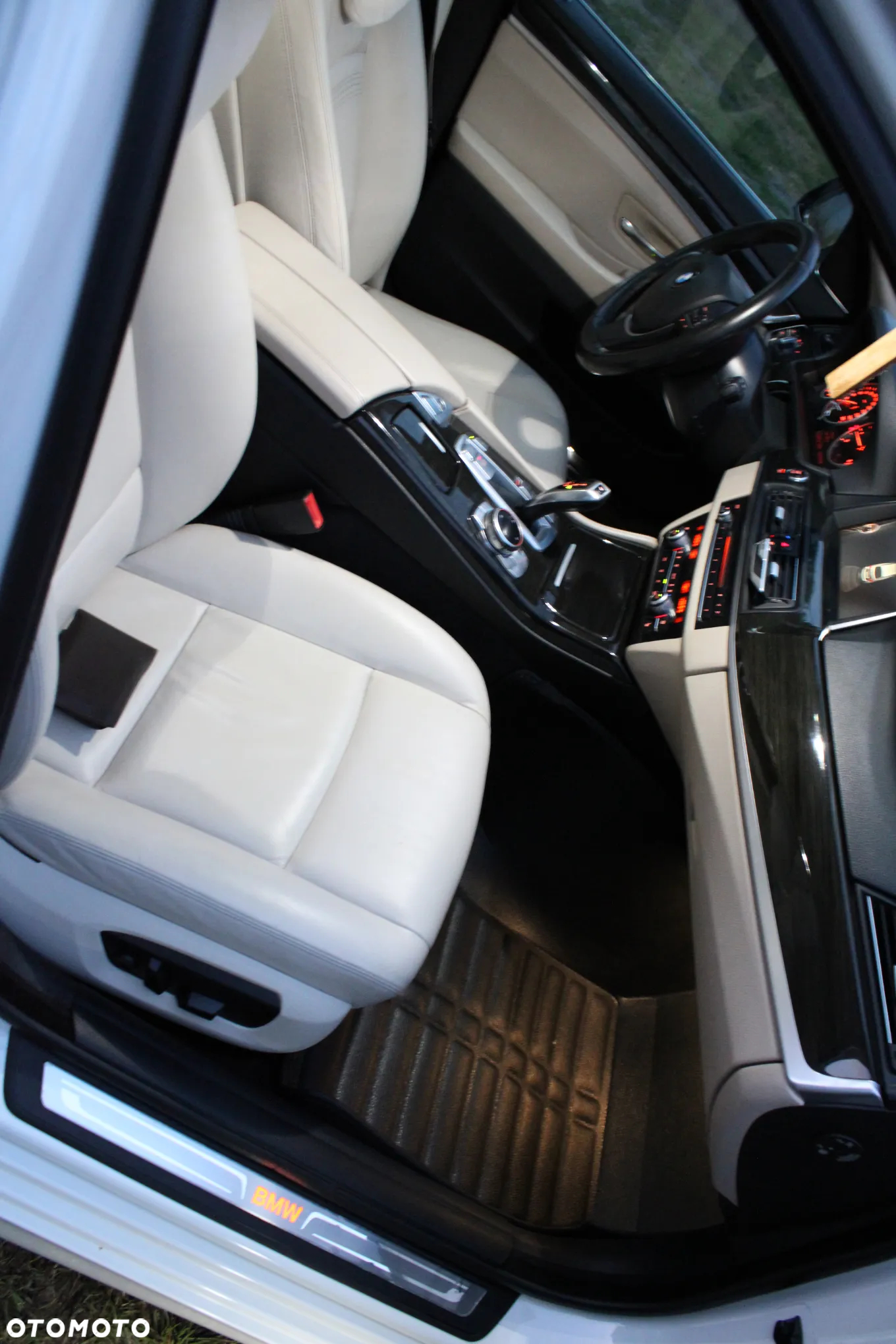 BMW Seria 5 520d Luxury Line - 32