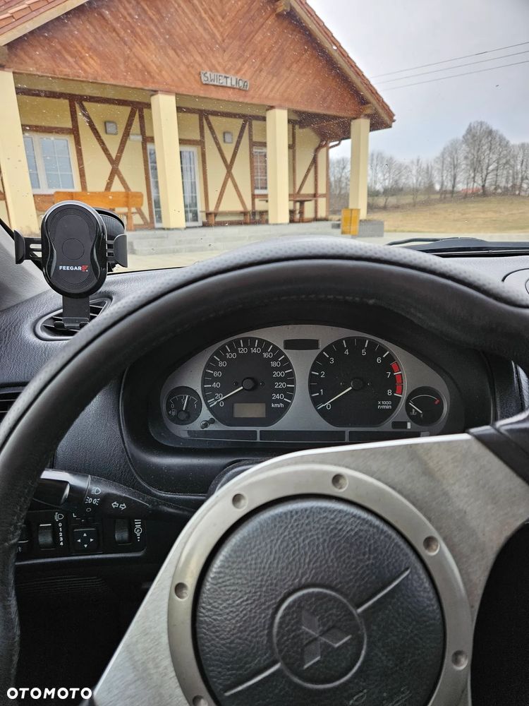 Mitsubishi Carisma 1.6 Classic - 11