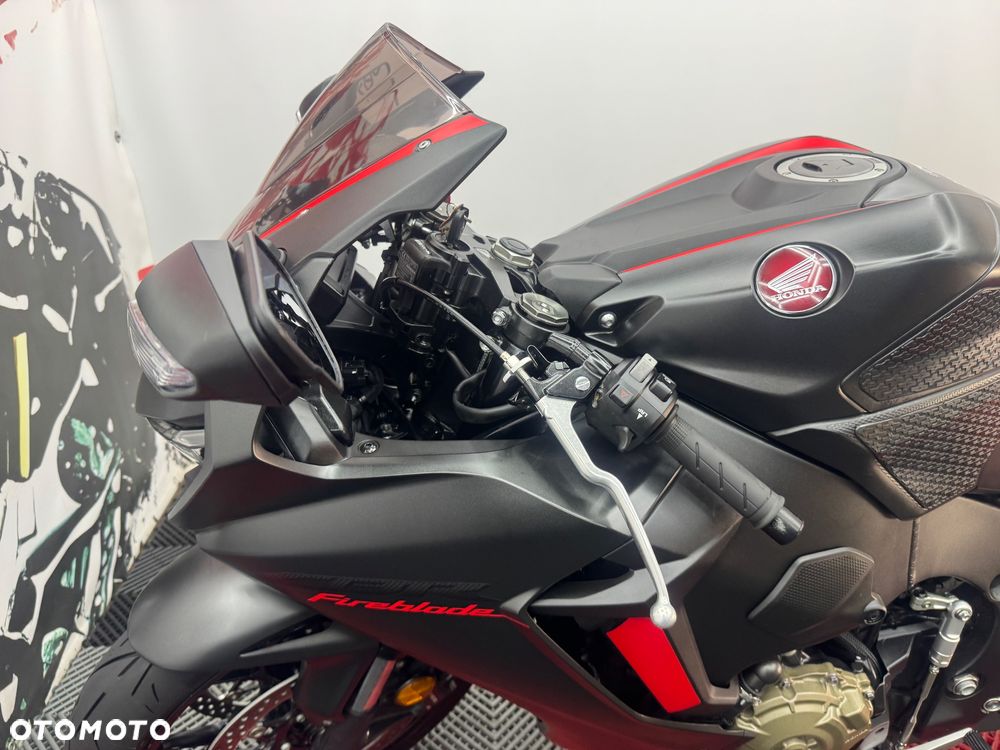 Honda CBR - 12