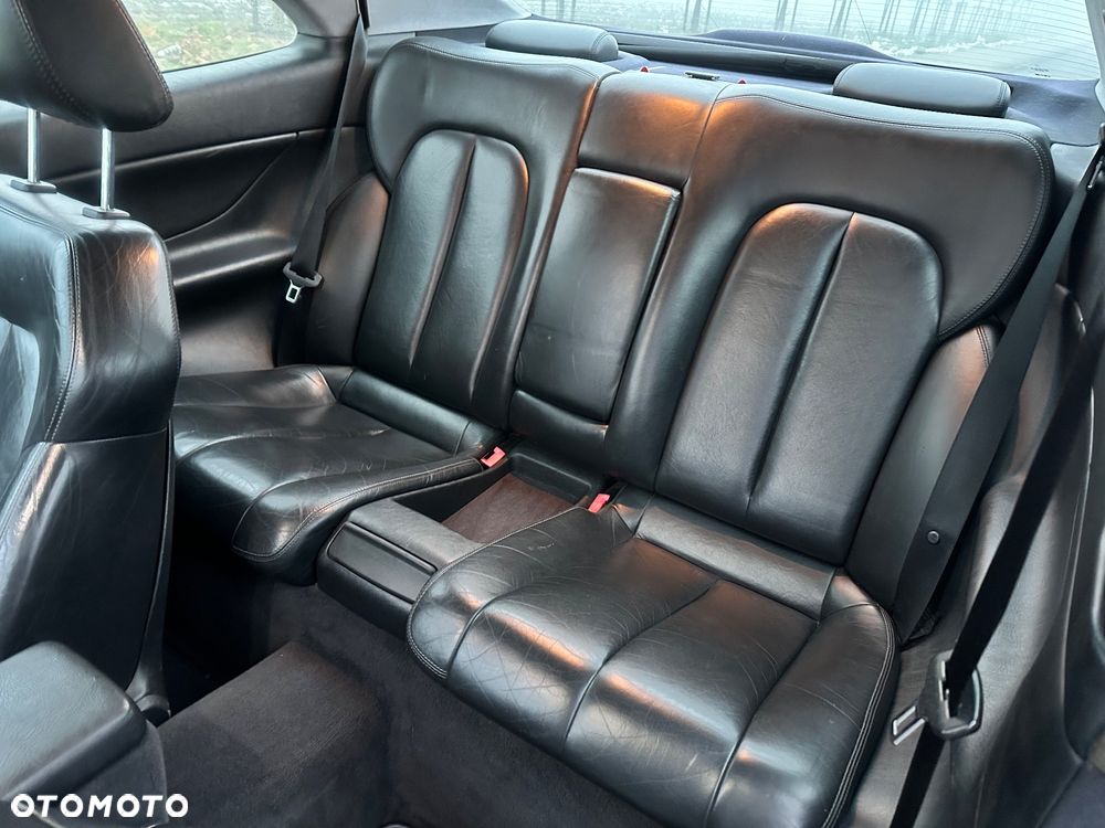 Mercedes-Benz CLK - 20