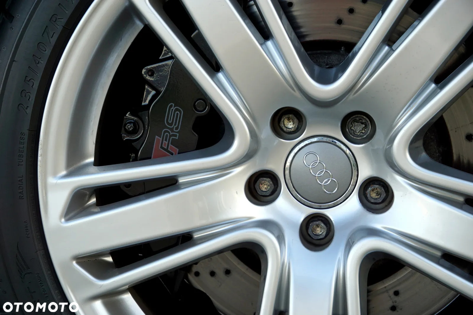 Audi RS4 Standard - 12