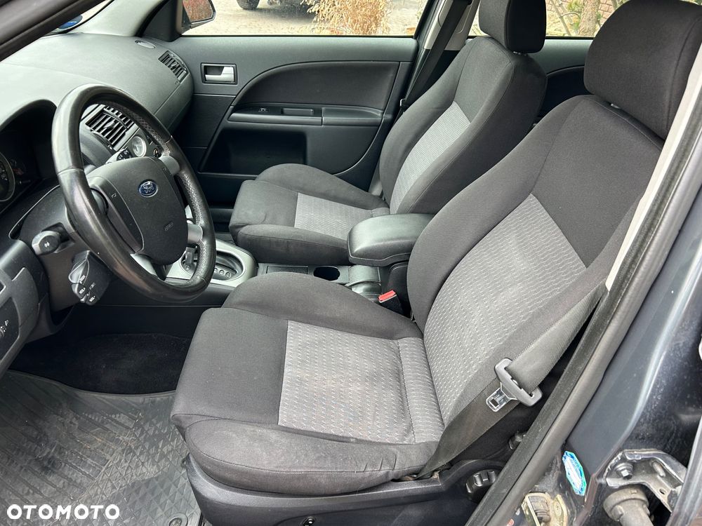 Ford Mondeo 2.0 Trend - 17