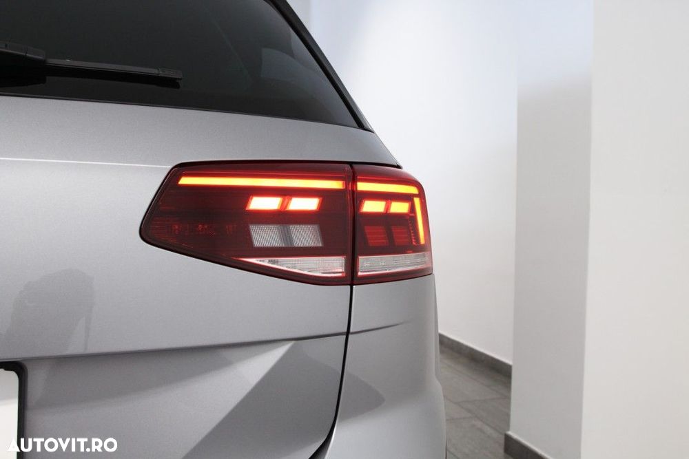 Volkswagen Passat - 9