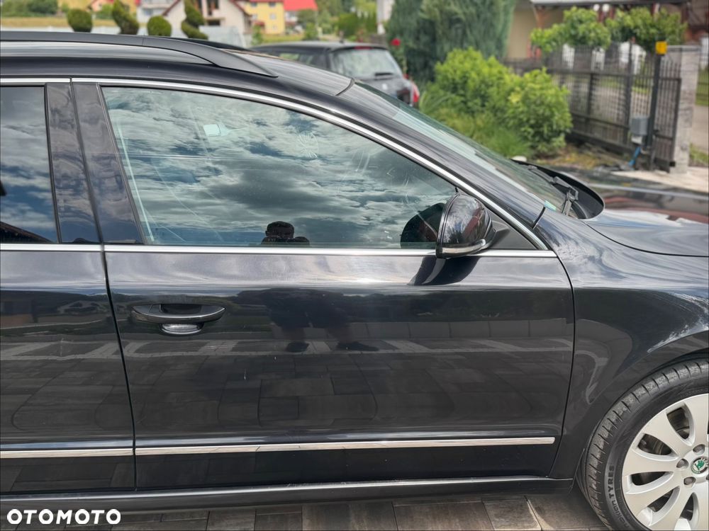 Skoda Superb 2.0 TDI DSG Elegance - 20