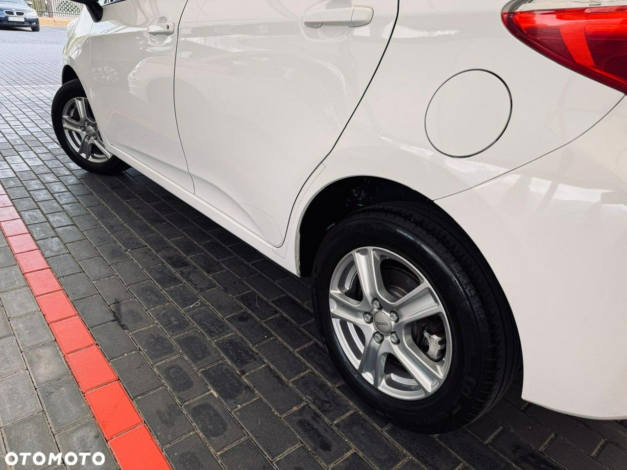 Toyota Verso S - 18