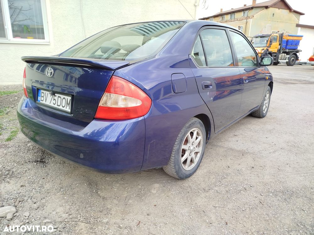 Toyota Prius - 9