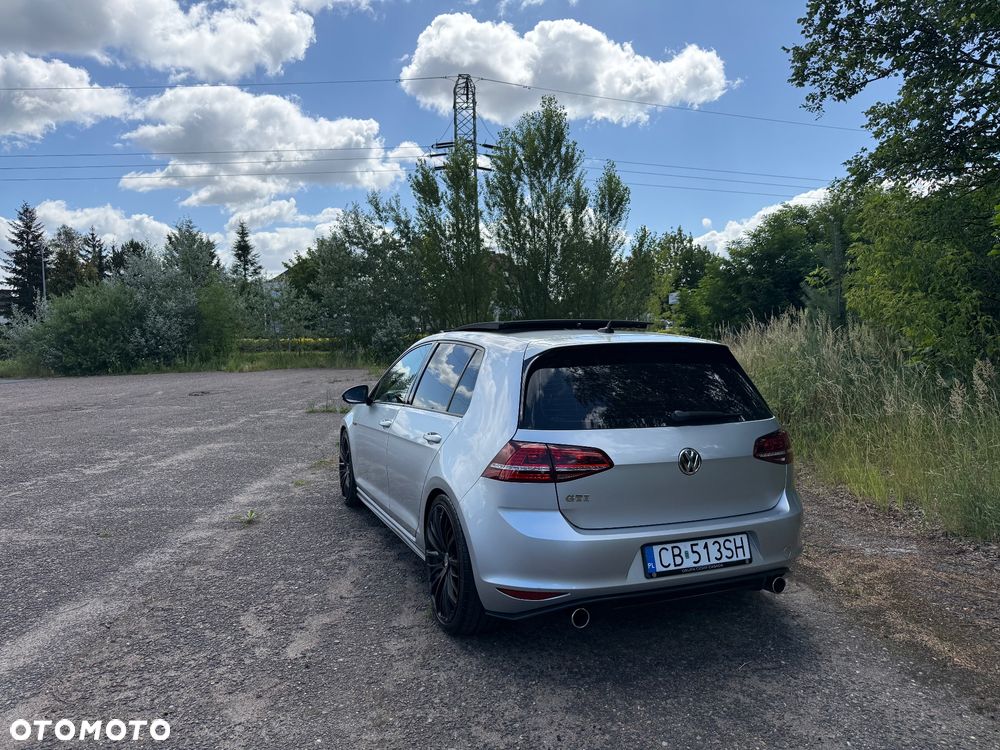 Volkswagen Golf - 7