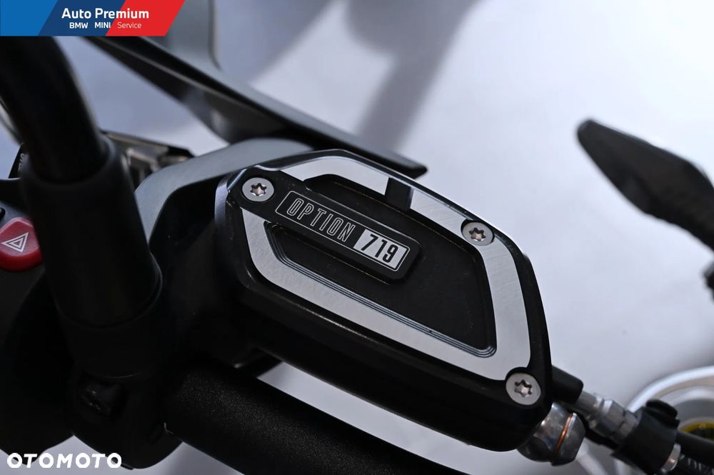 BMW R - 18