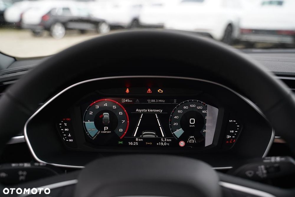 Audi Q3 Sportback - 8