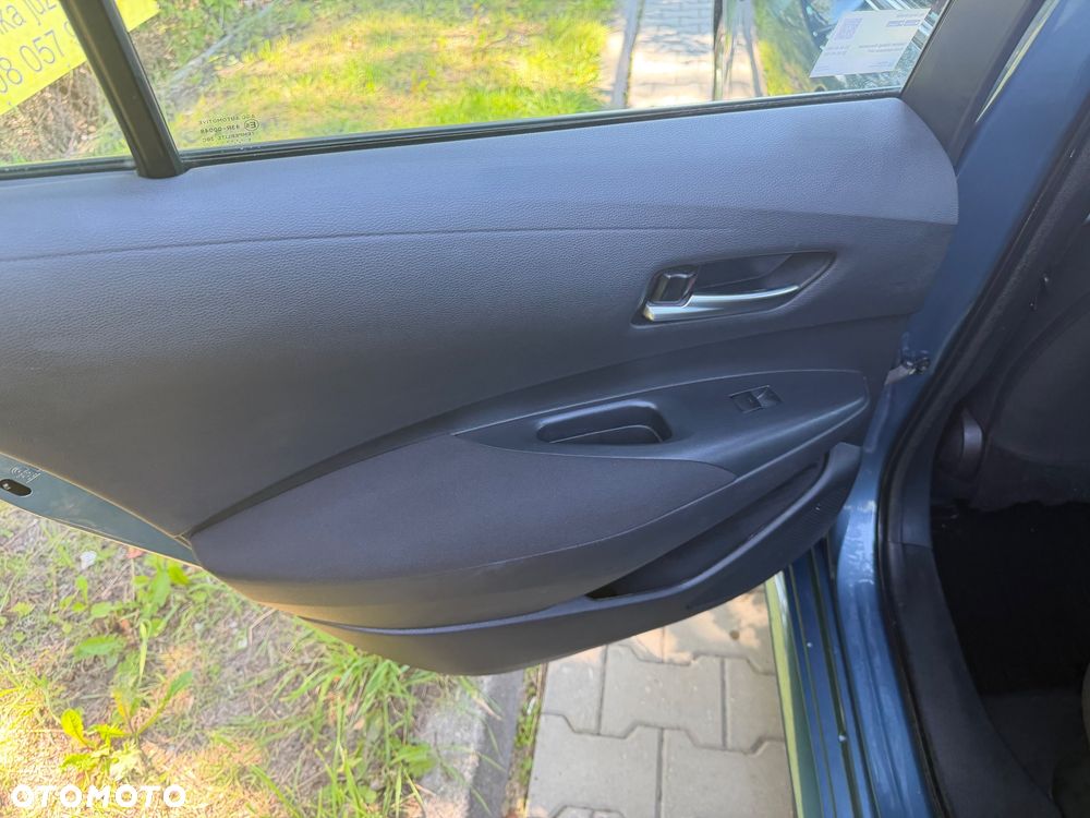 Toyota Corolla 1.8 Hybrid Comfort - 25