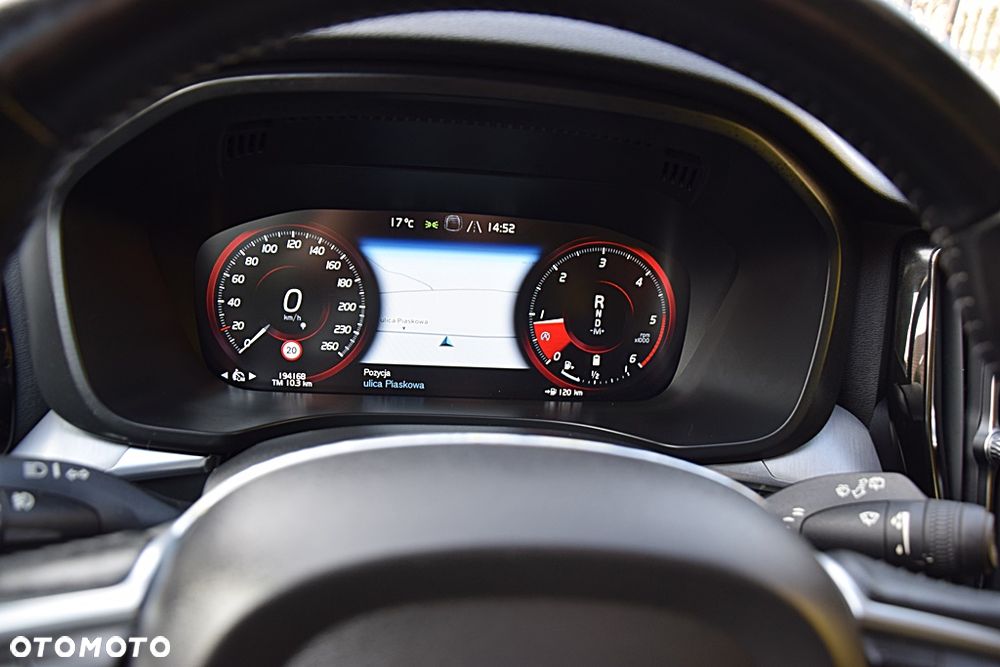 Volvo XC 60 B4 D AWD Geartronic Momentum - 17