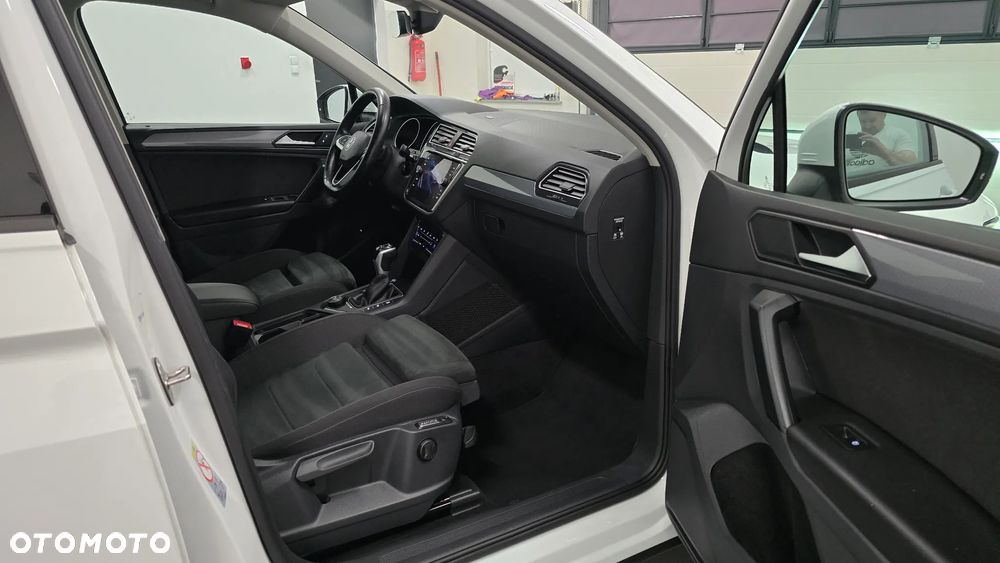 Volkswagen Tiguan 2.0 TSI 4Mot Elegance DSG - 8