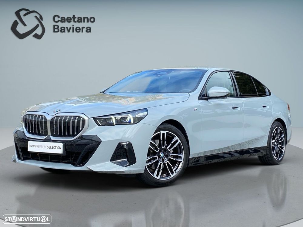 BMW 520 d Pack Desportivo M - 1