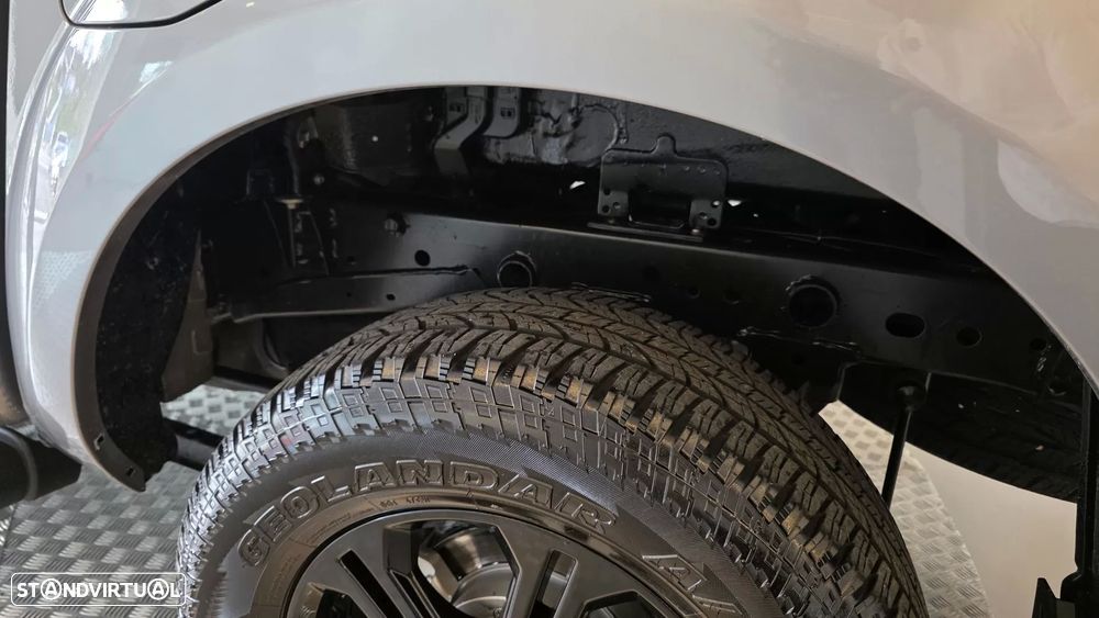 Nissan Navara 2.3 dCi CD 4WD Visia B.Dif. - 30