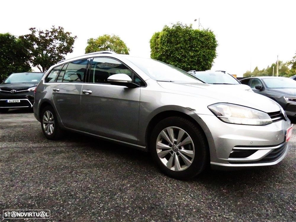 VW Golf Variant 1.6 TDi Confortline - 3