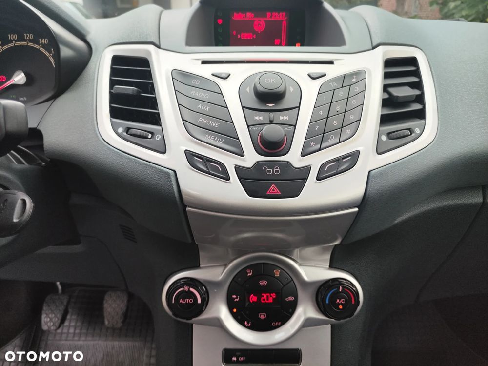 Ford Fiesta 1.6 Sport - 8