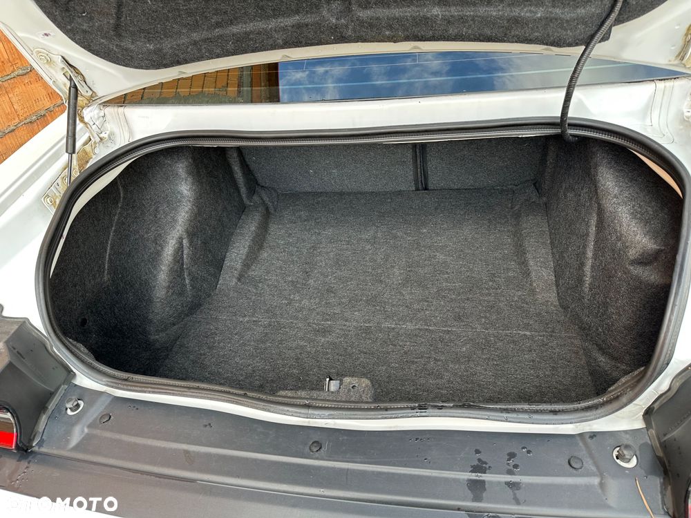 Dodge Challenger 5.7 R/T Shaker - 11