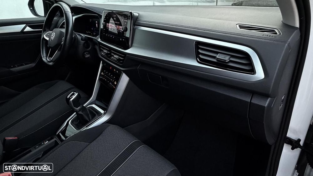VW T-Roc 1.5 TSI Life DSG - 23
