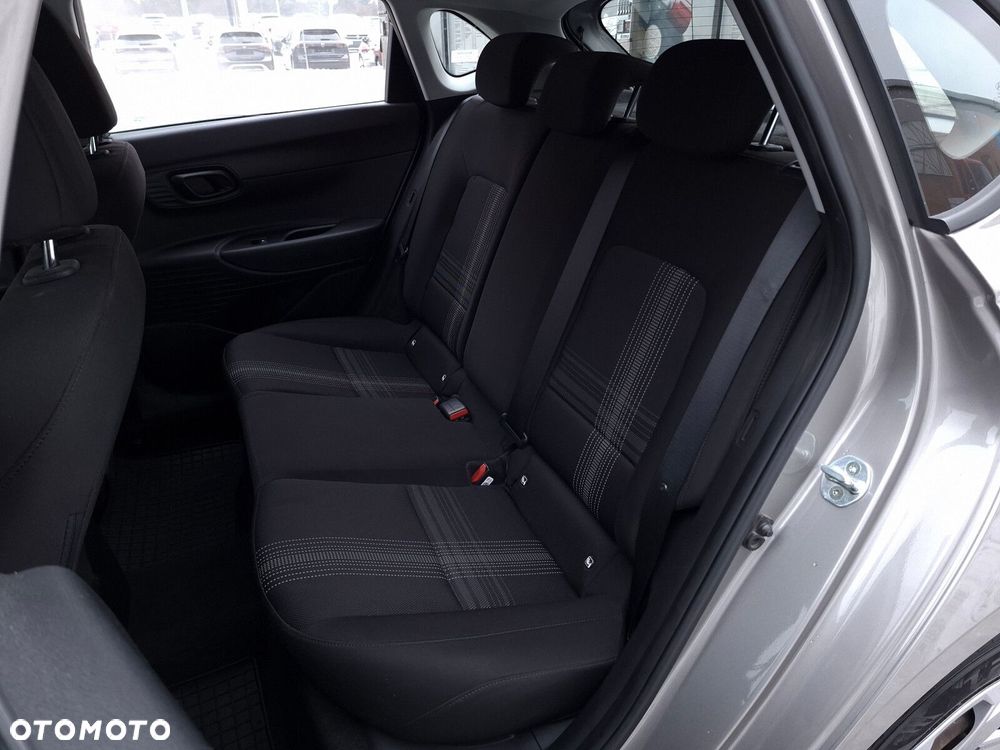 Hyundai i20 - 13