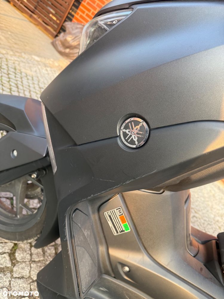 Yamaha X-max - 10