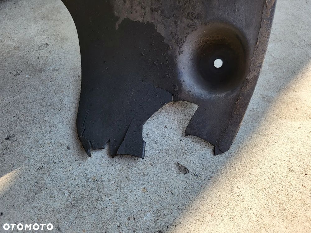 Nadkole prawy tył Peugeot 308 T9 SW - 3