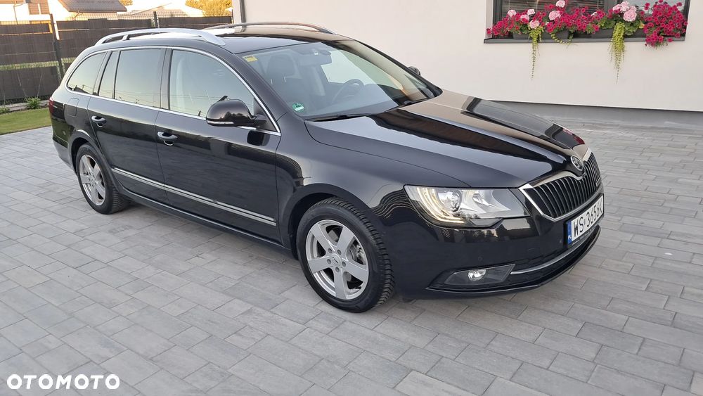 Skoda Superb 1.6 TDI Active Greenline - 11