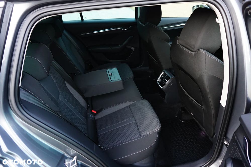 Skoda Octavia 1.5 TSI ACT Style - 24