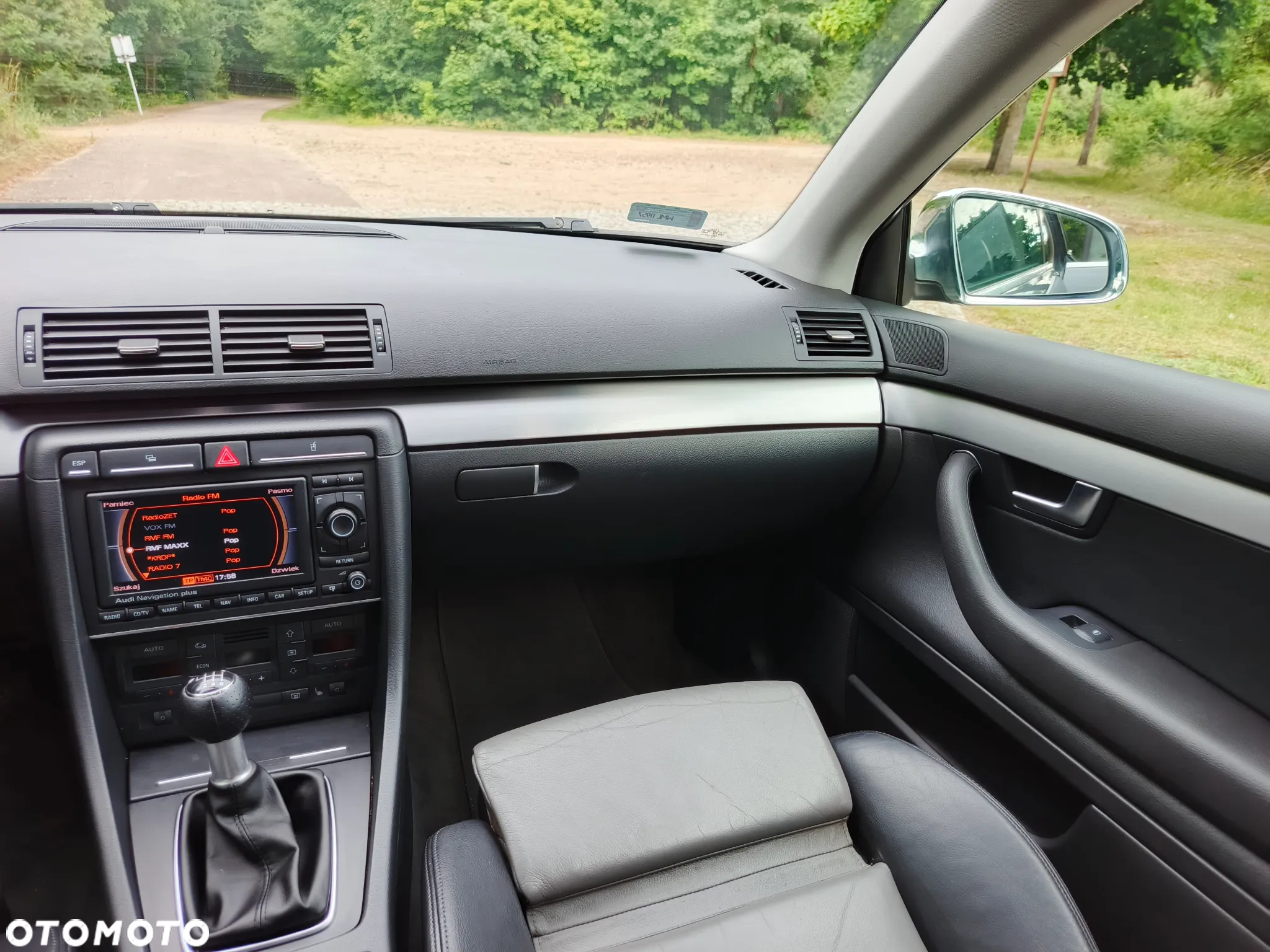 Audi A4 Avant 2.0 TDI - 10