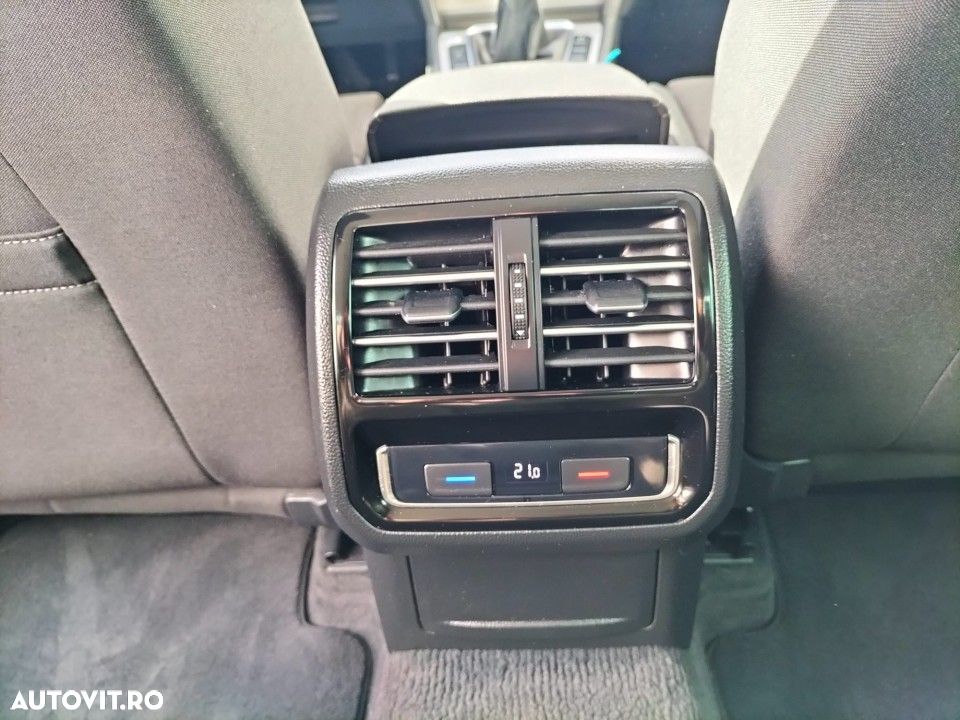 Volkswagen Passat - 18