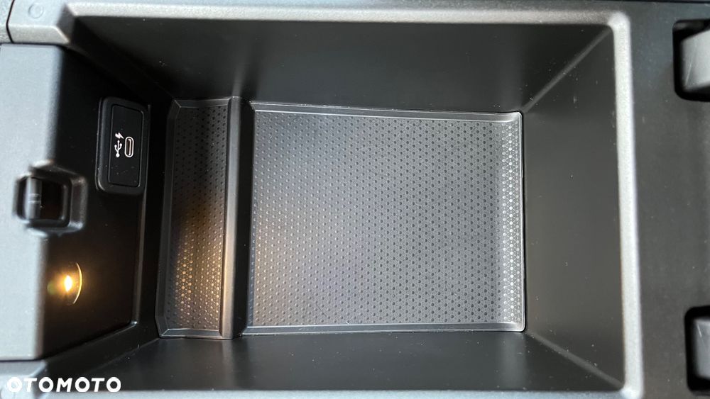 BMW Seria 3 320d Sport Line Shadow sport - 29