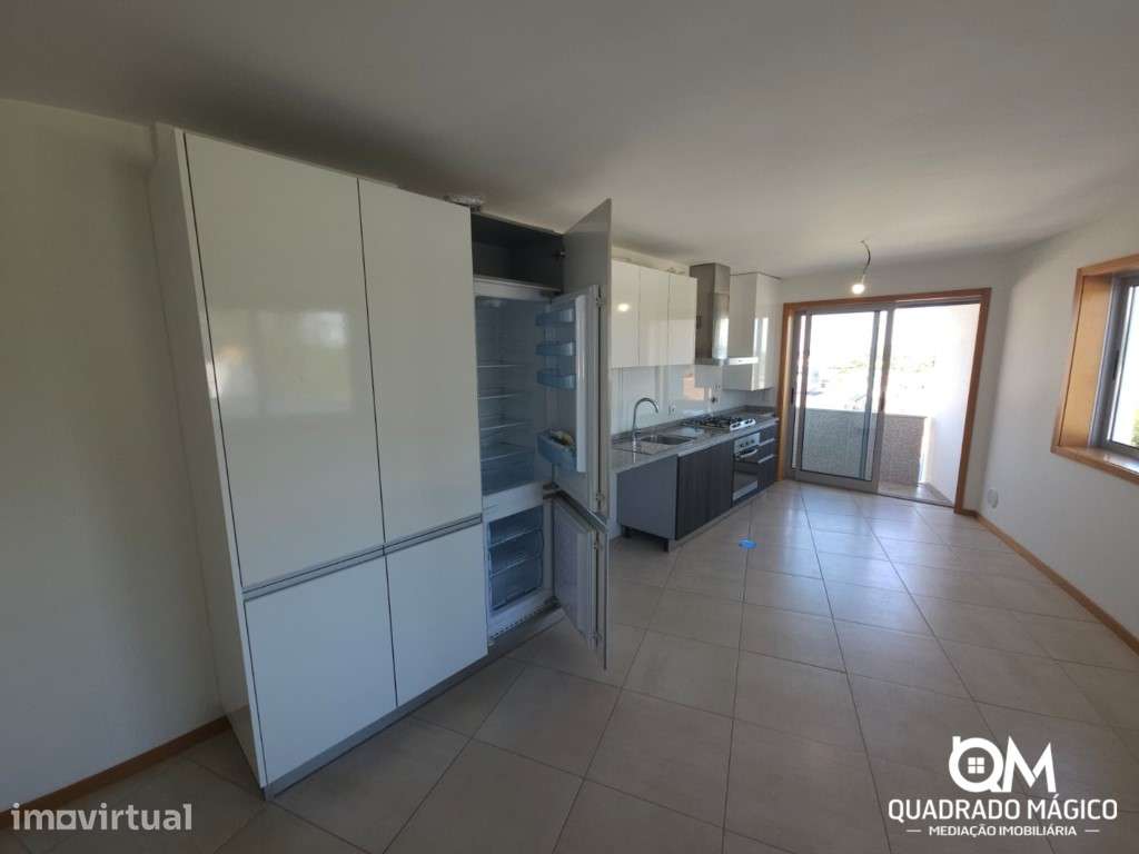 Apartamento T2 para Arrendamento com terraço - Grande imagem: 3/37