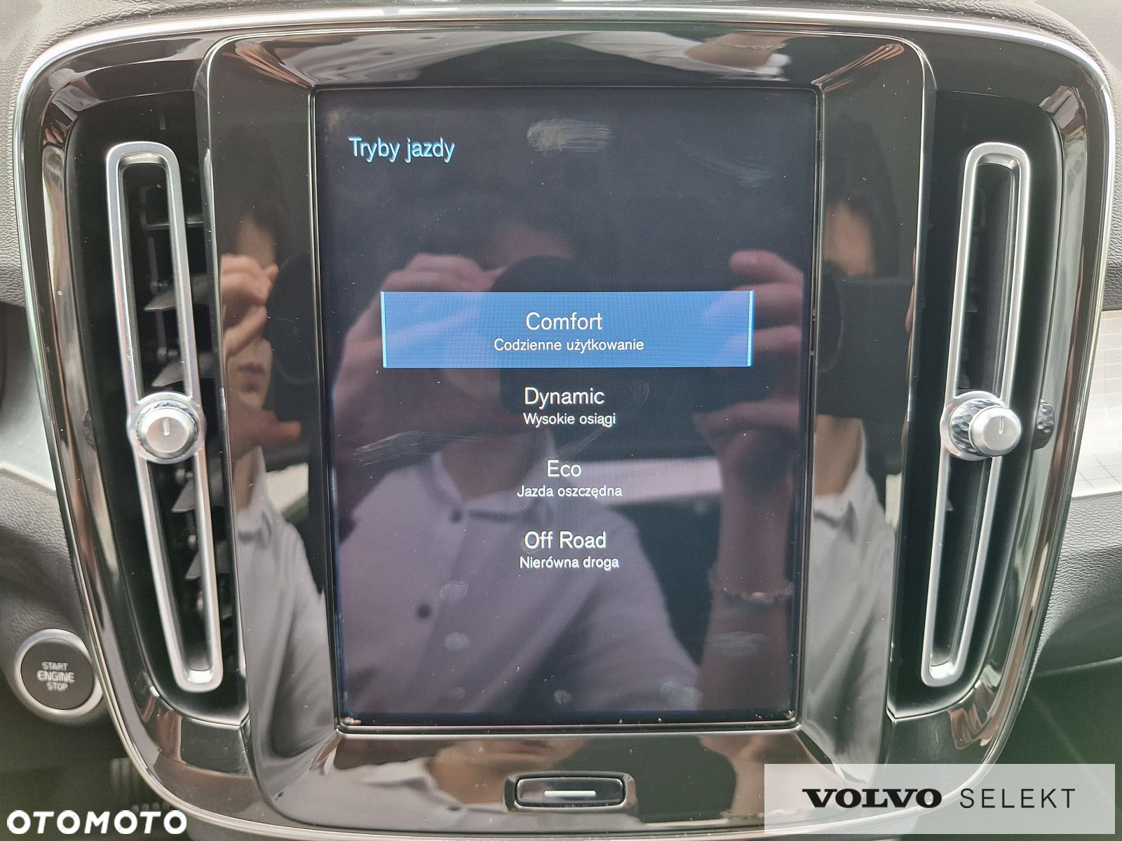 Volvo XC 40 - 25