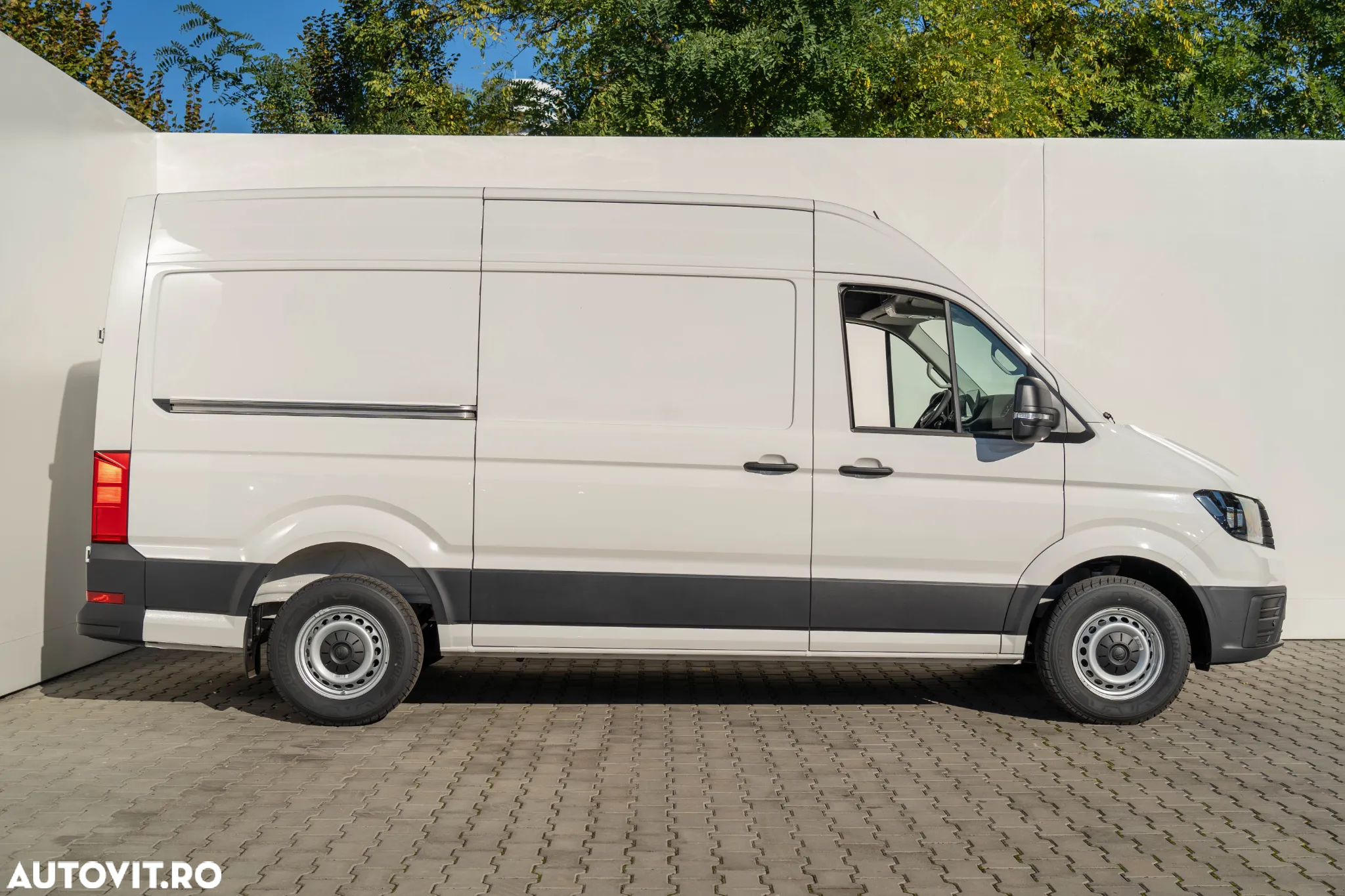Volkswagen Crafter 3.5 Furgon L3H3 FWD 103kW - 2