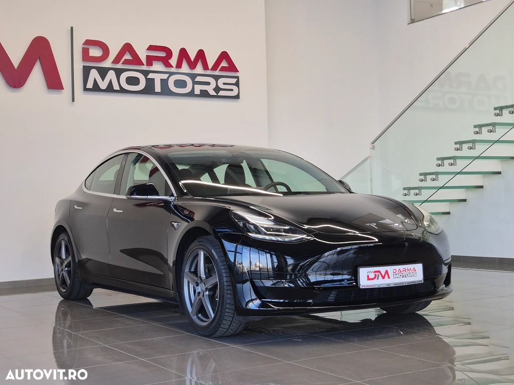 Tesla Model 3 Standard Reichweite Plus Hinterradantrieb - 3