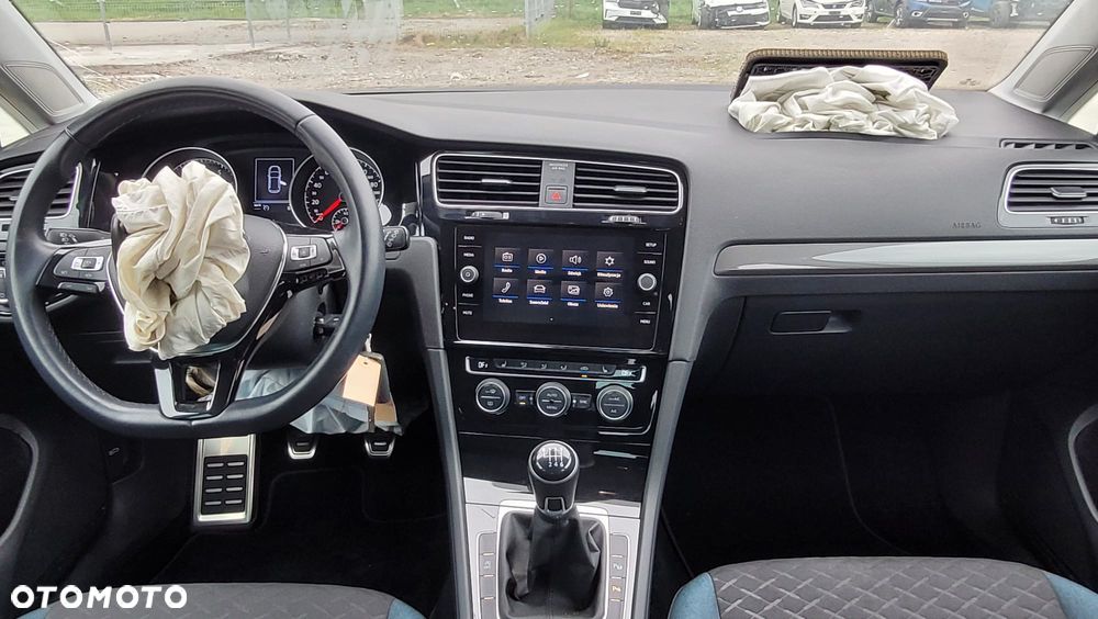 Volkswagen Golf 1.5 TSI ACT OPF BlueMotion IQ.DRIVE - 9