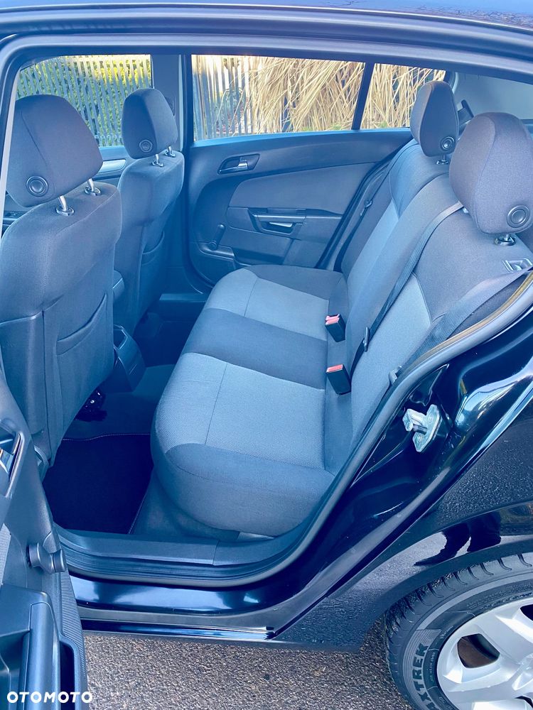 Opel Astra 1.4 Start - 22