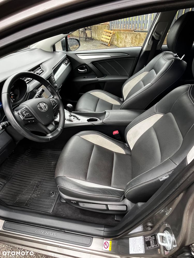 Toyota Avensis 2.0 Prestige MS - 10