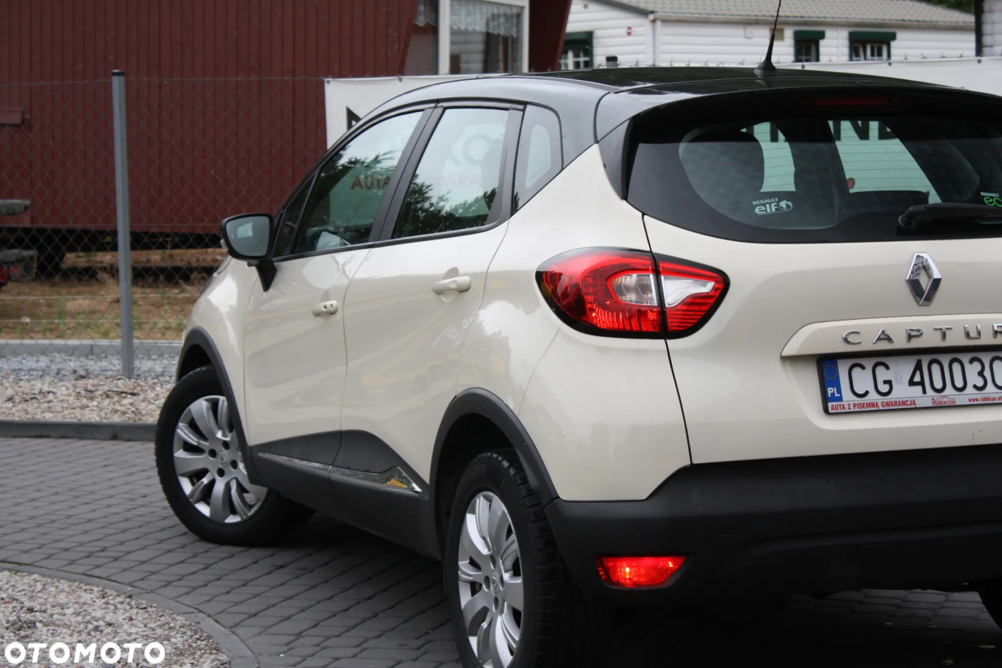 Renault Captur - 17