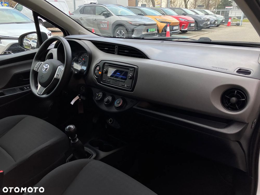 Toyota Yaris 1.5 Active - 11