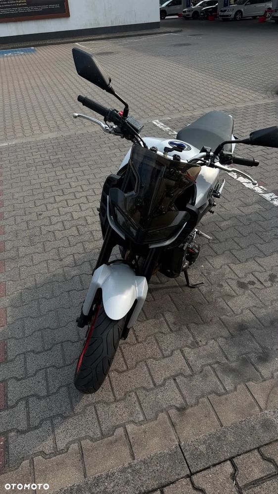 Yamaha MT - 2