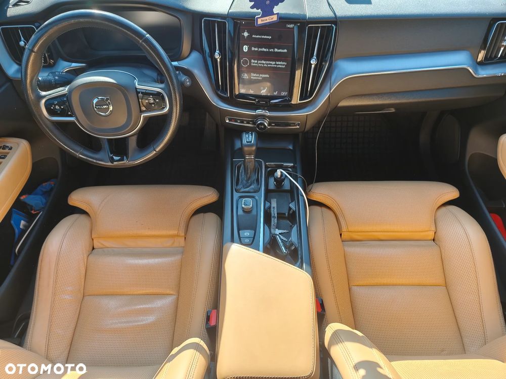 Volvo XC 60 D4 AWD Momentum - 10