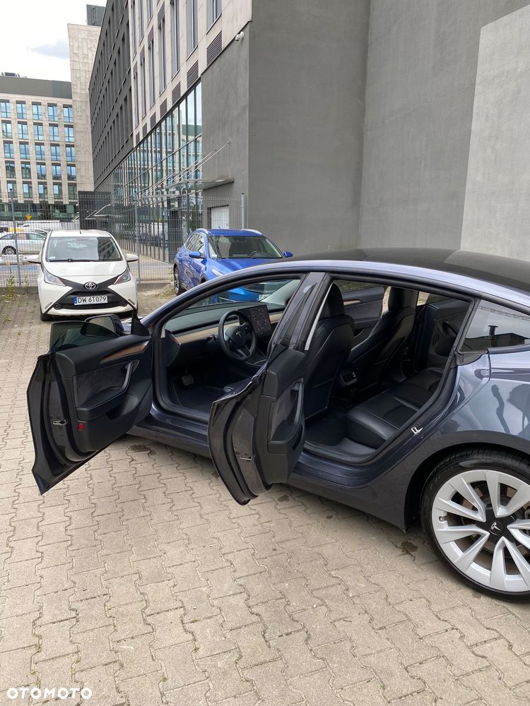 Tesla Model 3 - 20