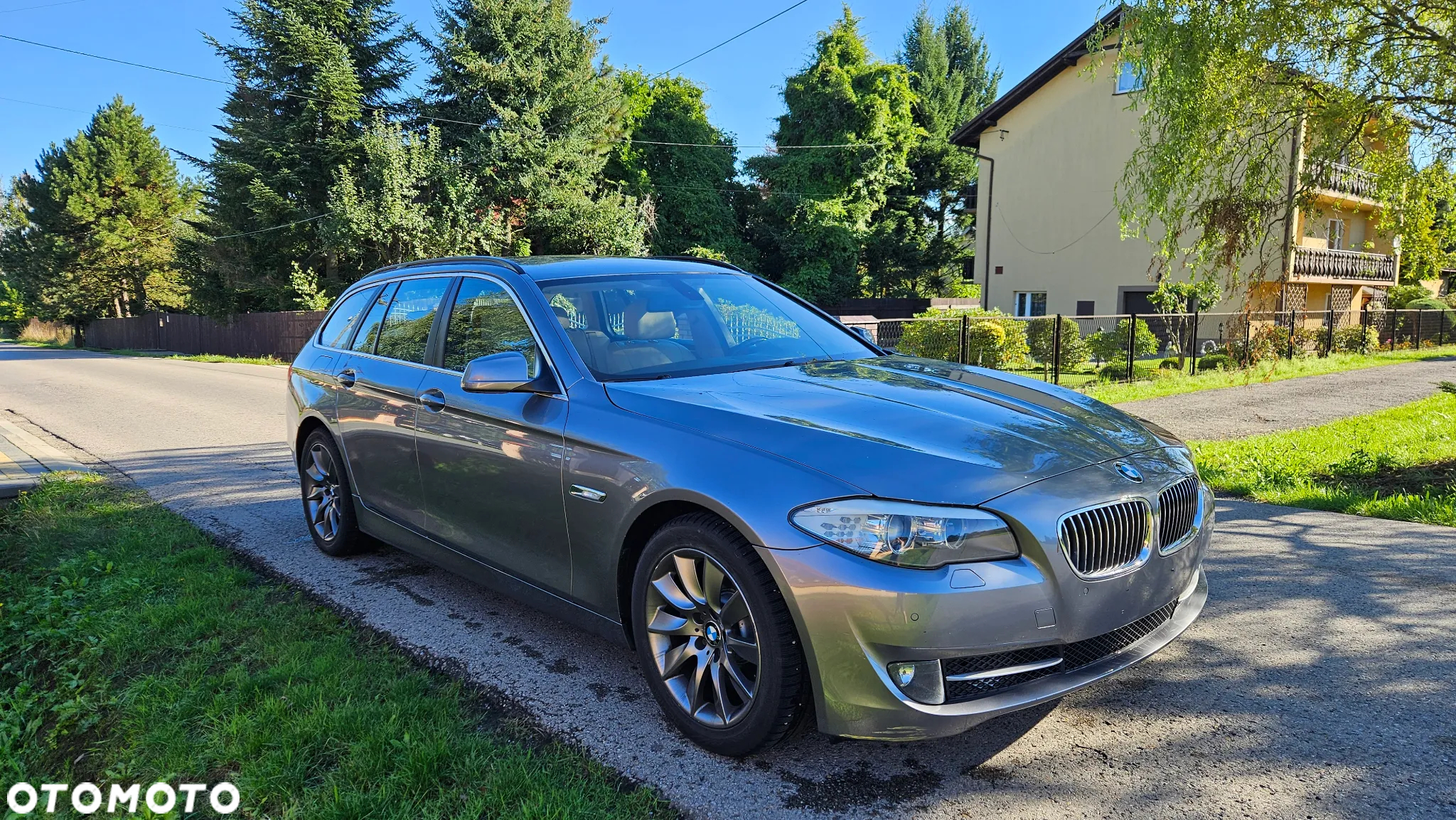 BMW Seria 5 520d Touring Luxury Line - 3