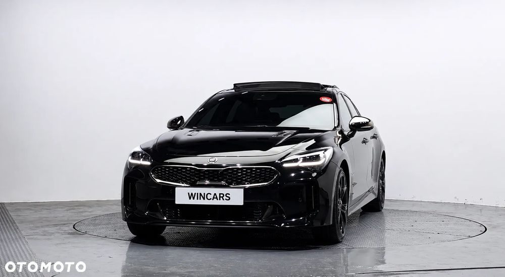 Kia Stinger - 3