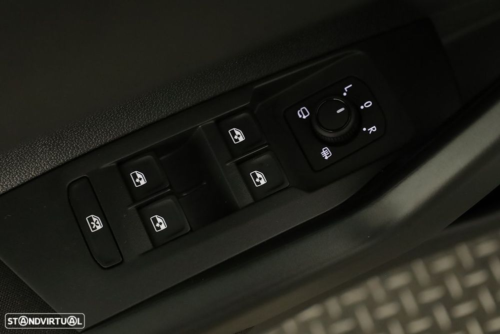 VW Taigo 1.0 TSI Urban - 18