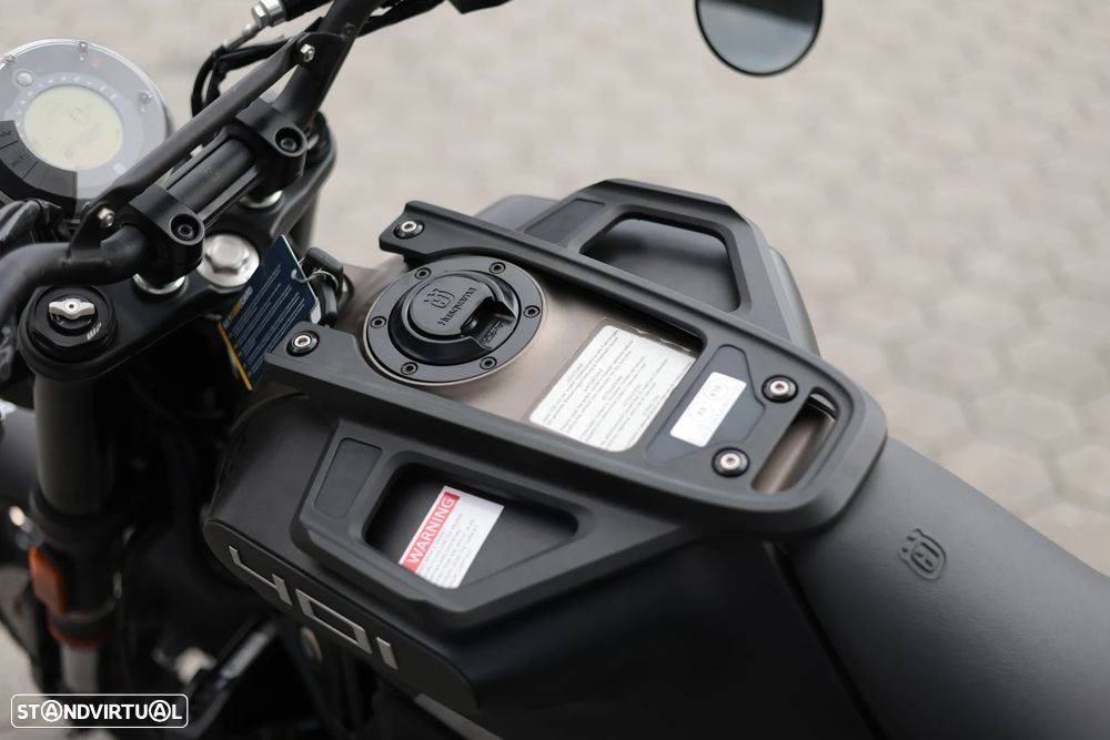 Husqvarna Svartpilen 401 <35kw - 25
